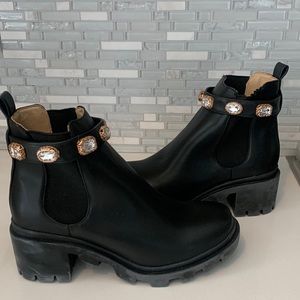 Brand New, Black, size 9, Steve Madden Amulet booties